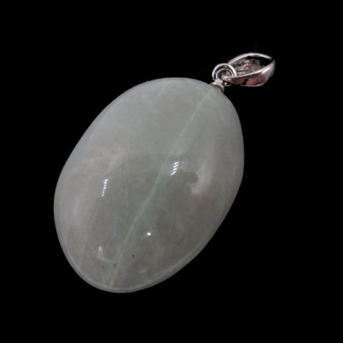 Garnierit csepp medál