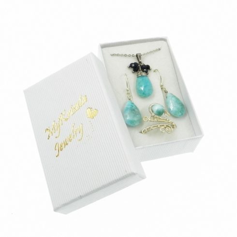 Saját lógós kis szettes ékszer doboz