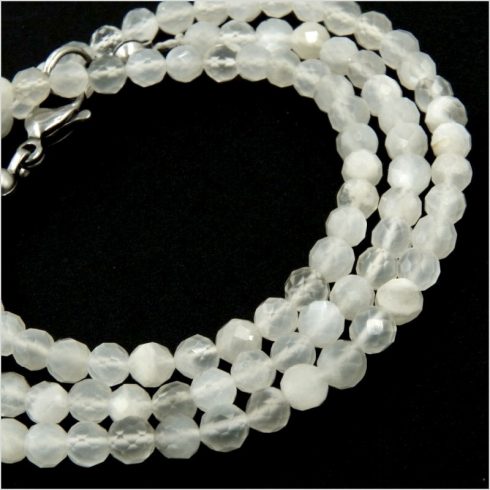 Prémium minőségű fazettált holdkő karkötő