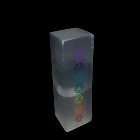 Szelenit hasáb lámpa, Csakra szimbólumokkal gravírozva