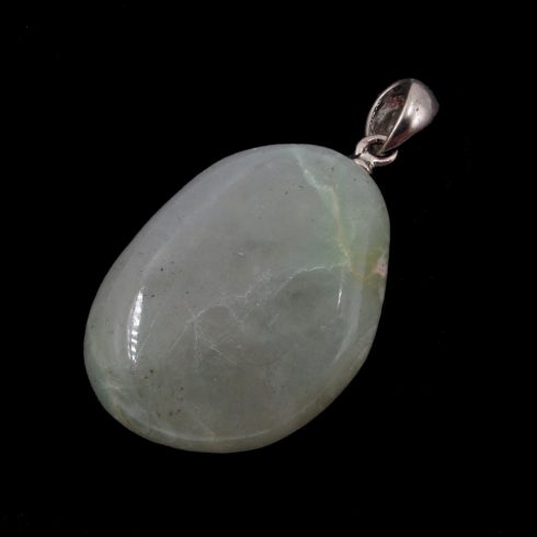 Garnierit ovális medál