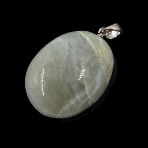 Garnierit ovális medál