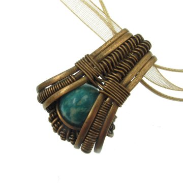   Egyedi Amazonit drótékszer medál,  antikolt rézdrót foglalatban
