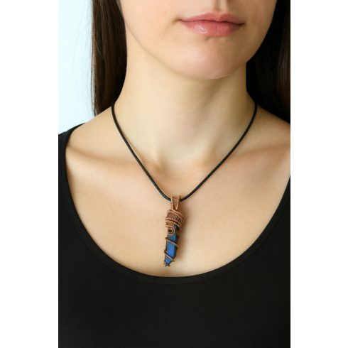 Aurakvarc medál rézdrót foglalatban 