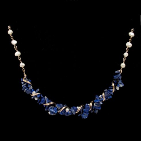 Lápisz lazuli nyaklánc tenyésztett gyöngyökkel