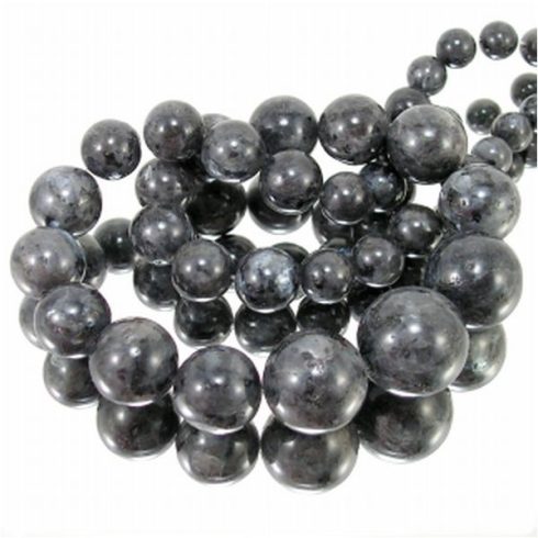 Növekvő gyöngyös larvikit nyaklánc