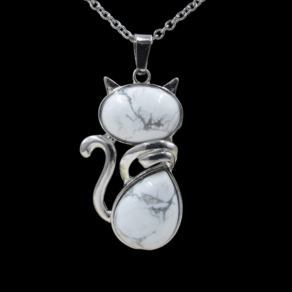 Image of Howlit ásvány köves cica macska medál ajándék nyaklánccal